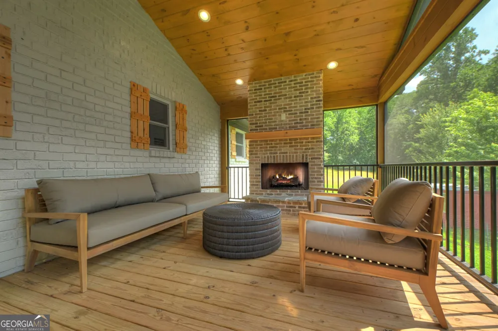 975 Goss RD Epworth, GA 30541