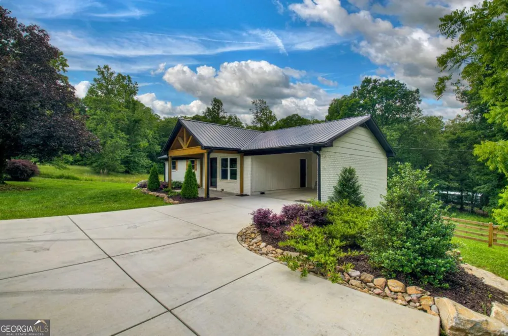 975 Goss RD Epworth, GA 30541