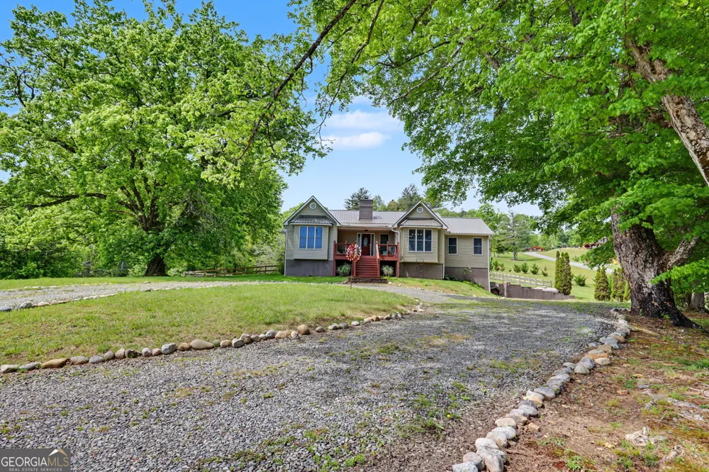 12 Chastain RD Murphy, NC 28906