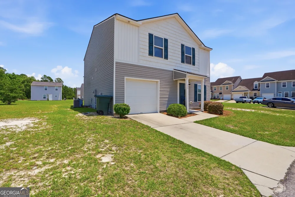 225 Rendell Hinesville, GA 31313