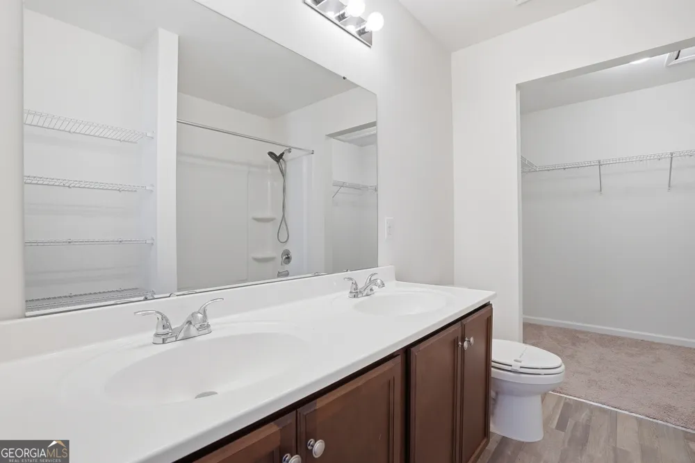 225 Rendell Hinesville, GA 31313