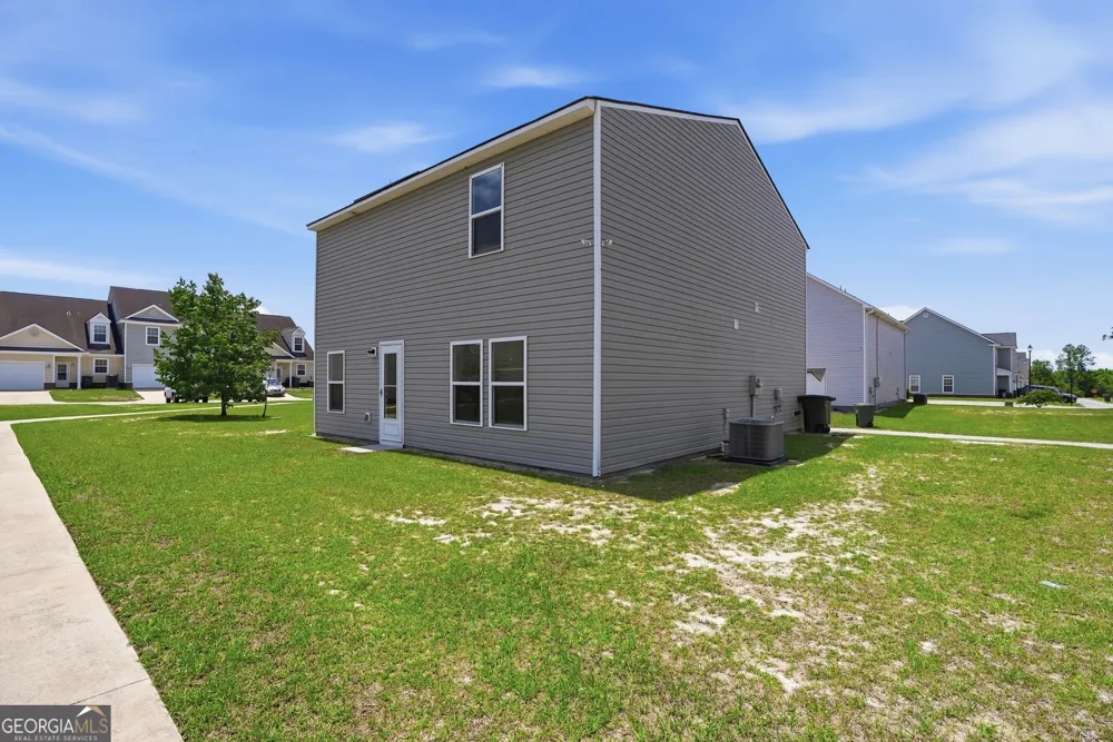 225 Rendell Hinesville, GA 31313