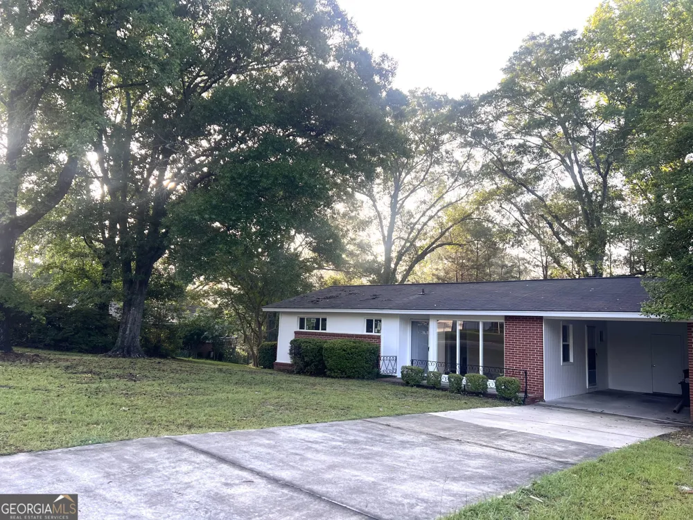 5506 Bacon AVE Eastman, GA 31023