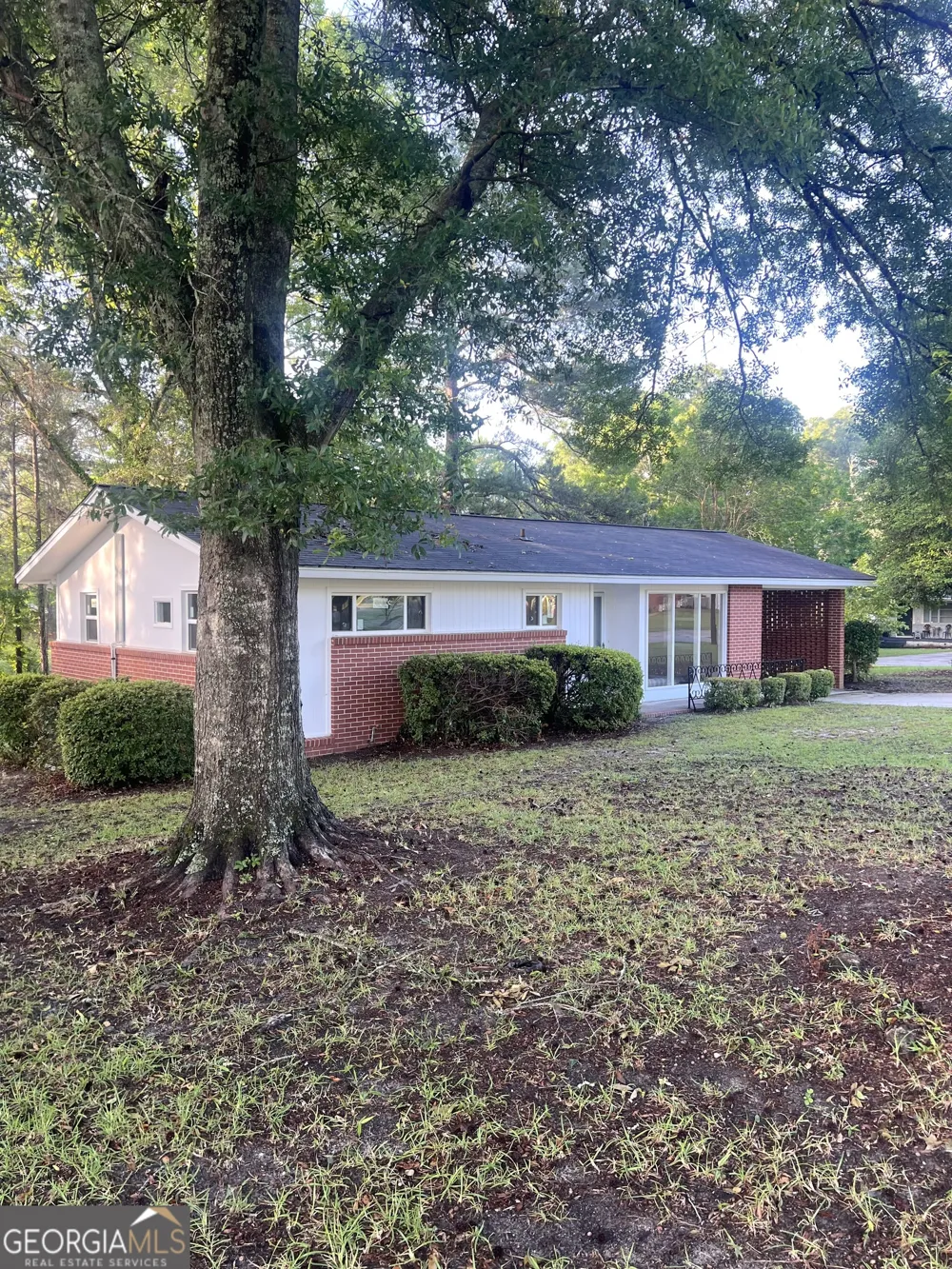 5506 Bacon AVE Eastman, GA 31023