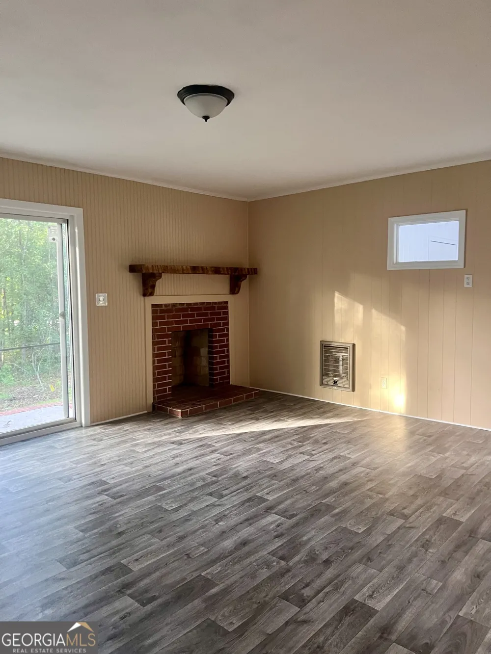 5506 Bacon AVE Eastman, GA 31023