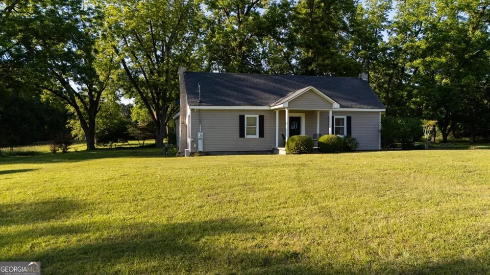 214 Howard Roberts RD Gray, GA 31032