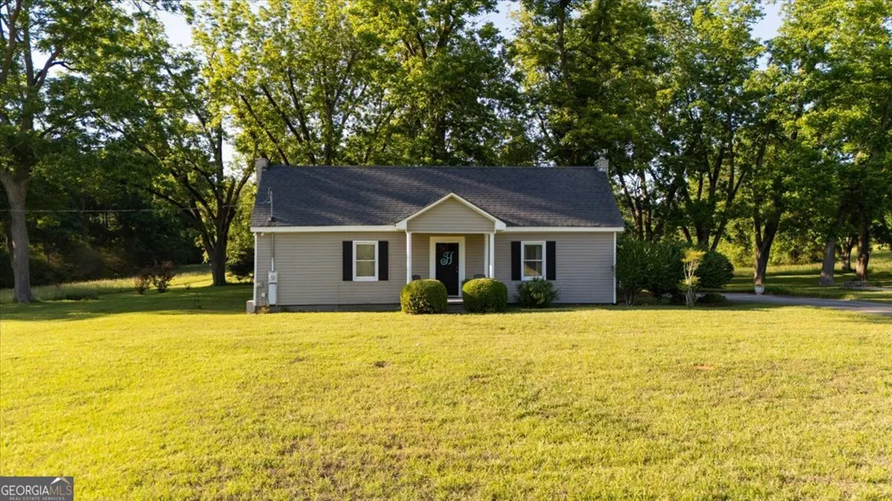 214 Howard Roberts RD Gray, GA 31032