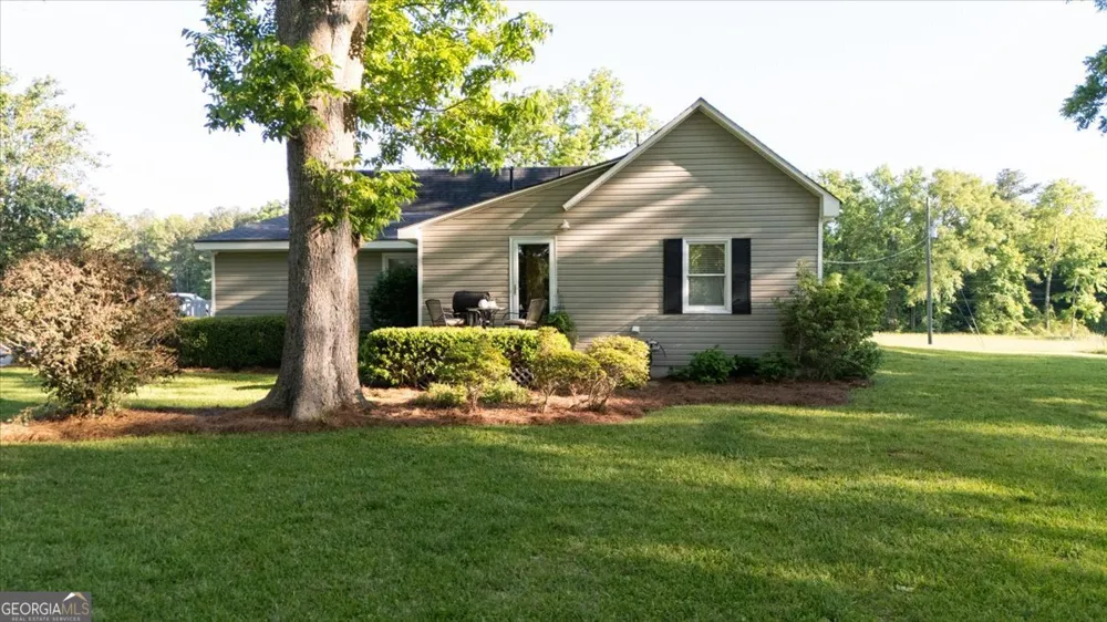 214 Howard Roberts RD Gray, GA 31032