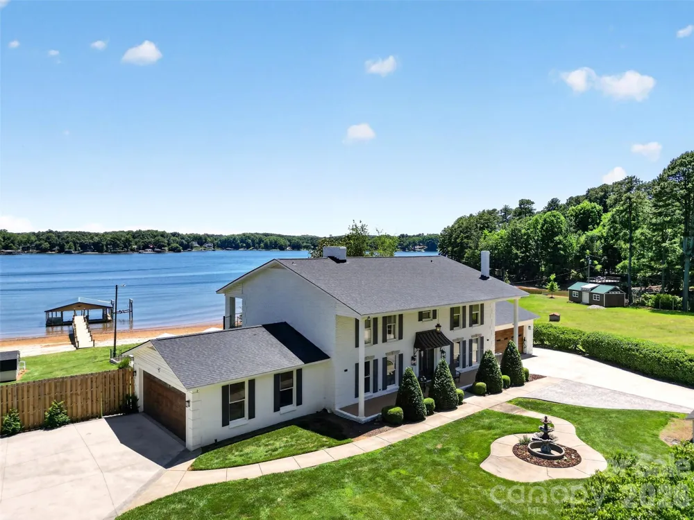 615 Kenway Loop Mooresville, NC 28117