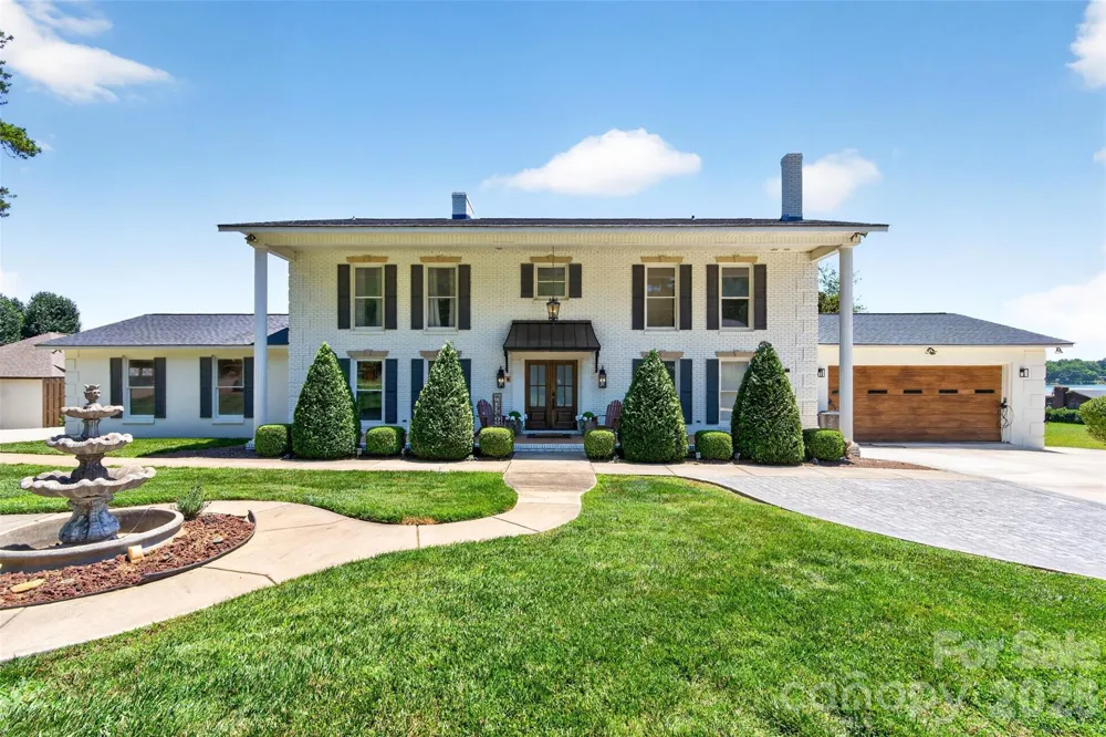 615 Kenway Loop Mooresville, NC 28117