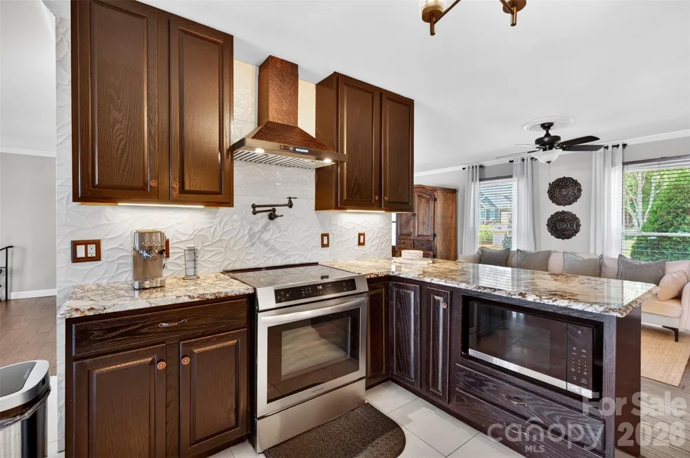 615 Kenway Loop Mooresville, NC 28117