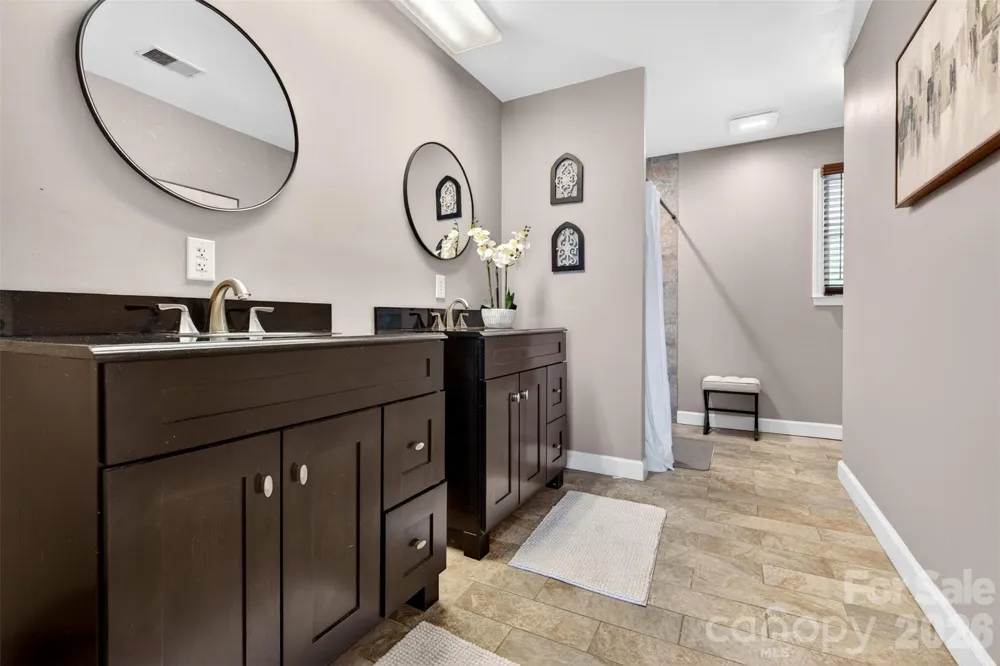 615 Kenway Loop Mooresville, NC 28117