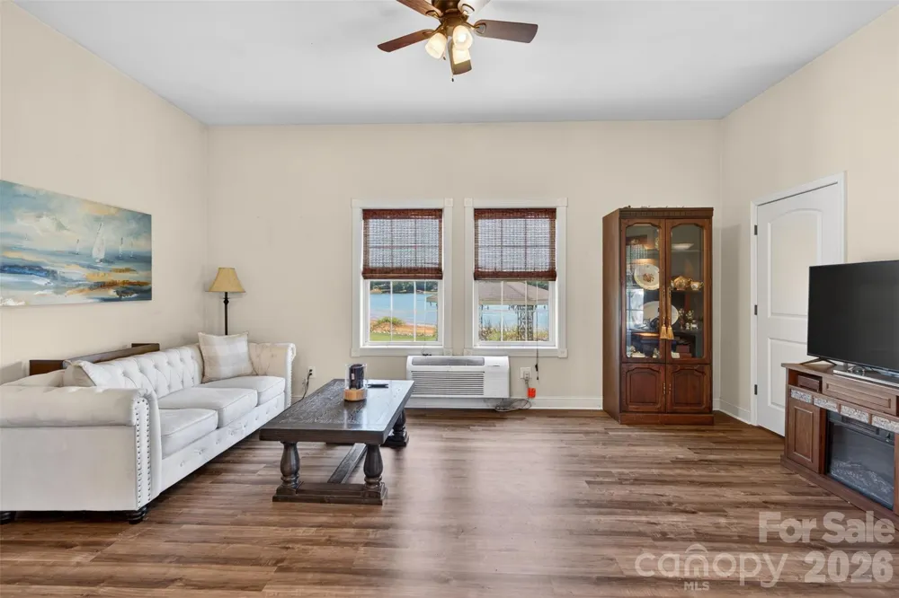 615 Kenway Loop Mooresville, NC 28117