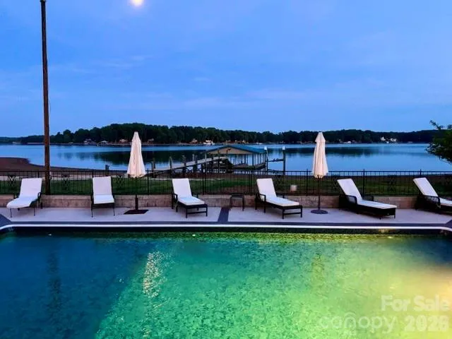 615 Kenway Loop Mooresville, NC 28117