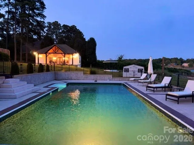 615 Kenway Loop Mooresville, NC 28117