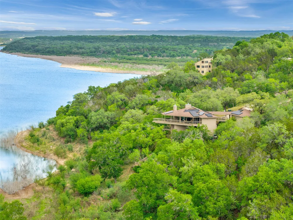 509 Coventry Road Spicewood, TX 78669