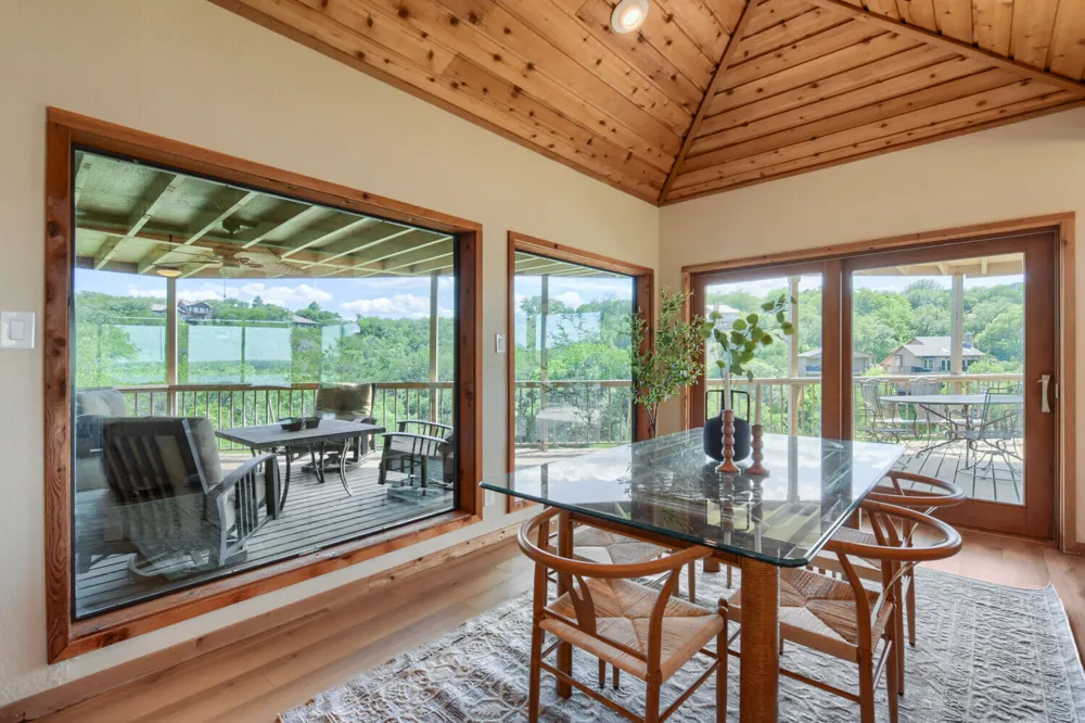 509 Coventry Road Spicewood, TX 78669