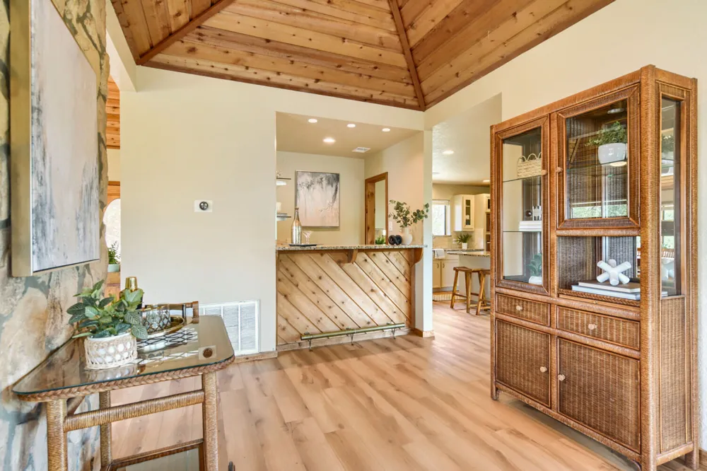509 Coventry Road Spicewood, TX 78669