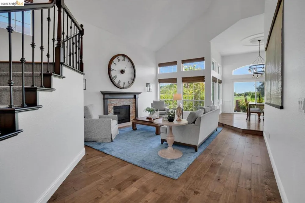 5530 Edgeview DR Discovery Bay, CA 94505