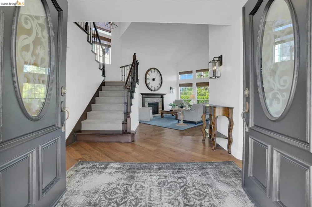 5530 Edgeview DR Discovery Bay, CA 94505