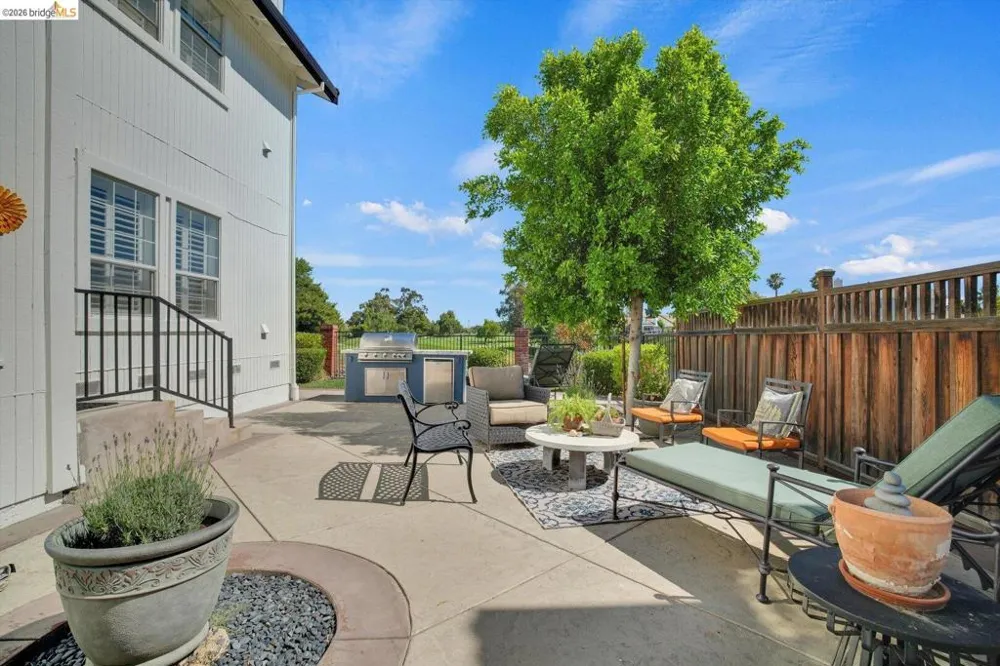 5530 Edgeview DR Discovery Bay, CA 94505