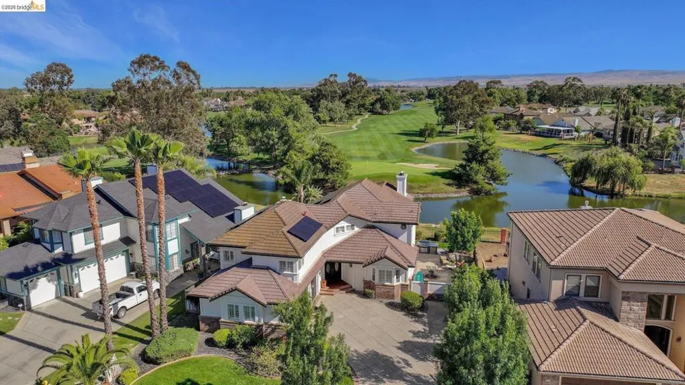 5530 Edgeview DR Discovery Bay, CA 94505