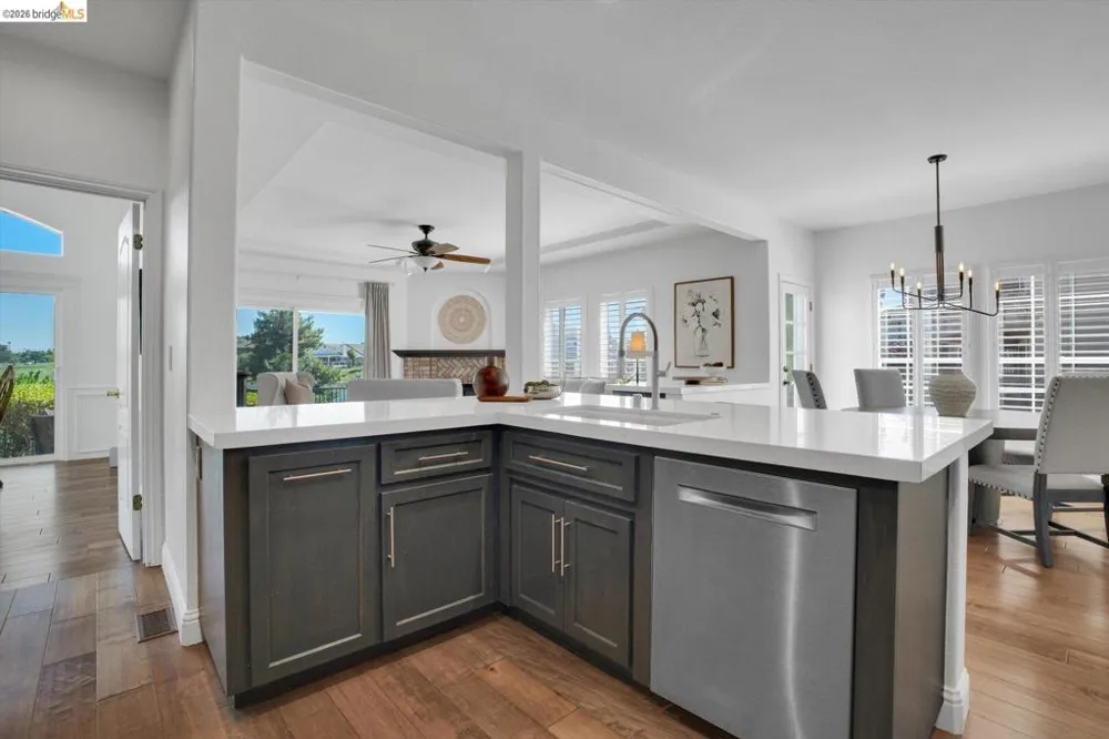 5530 Edgeview DR Discovery Bay, CA 94505