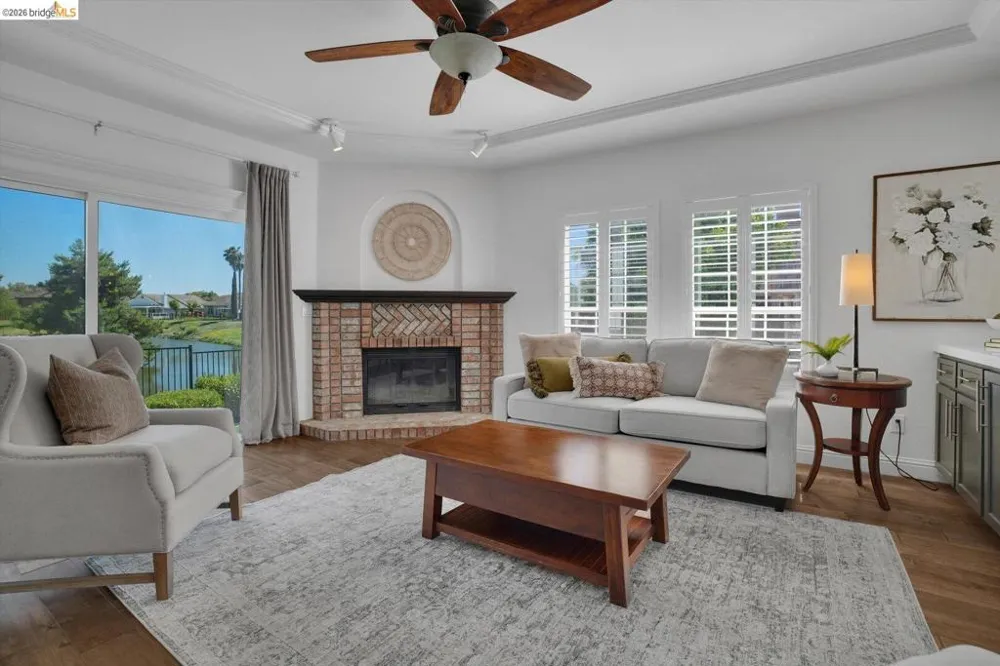 5530 Edgeview DR Discovery Bay, CA 94505