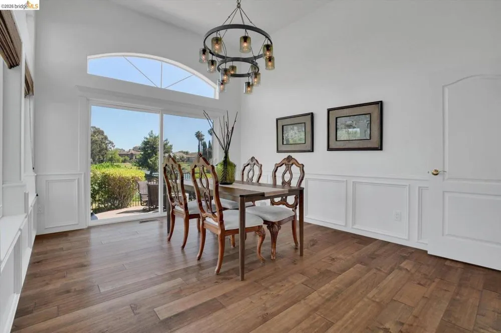 5530 Edgeview DR Discovery Bay, CA 94505