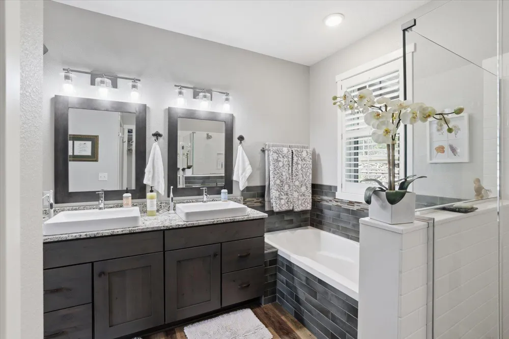 11679 Lakeshore Drive Nashwauk, MN 55769