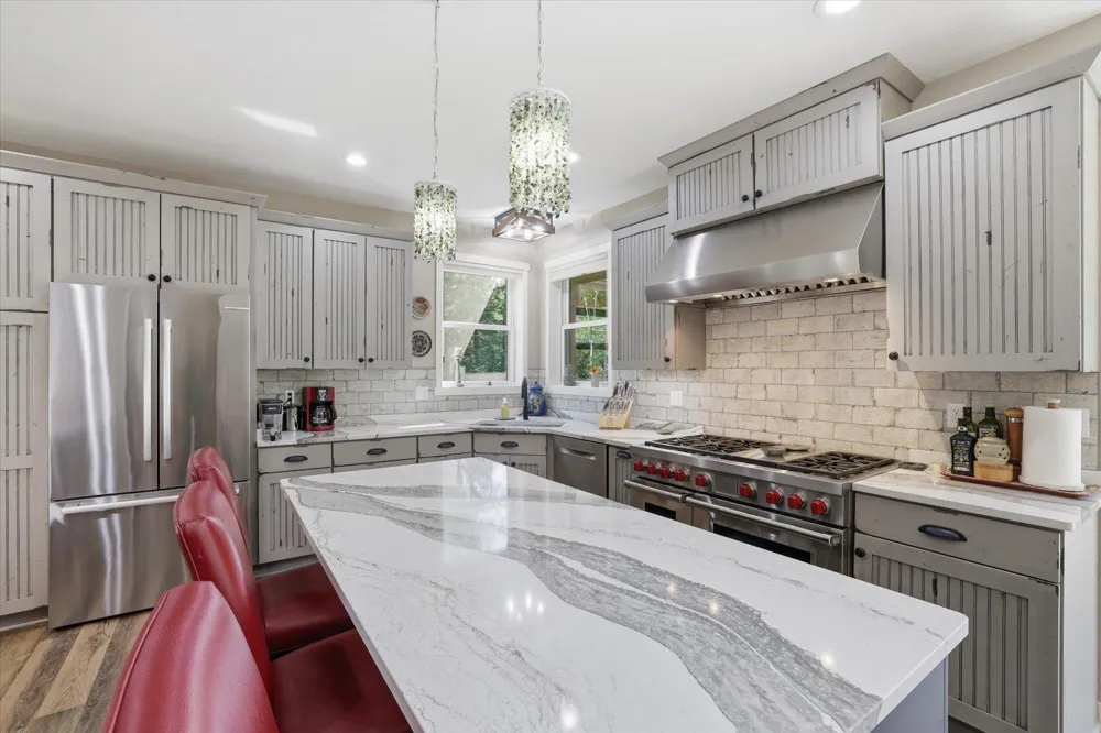 11679 Lakeshore Drive Nashwauk, MN 55769