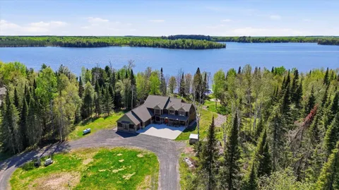 11679 Lakeshore Drive