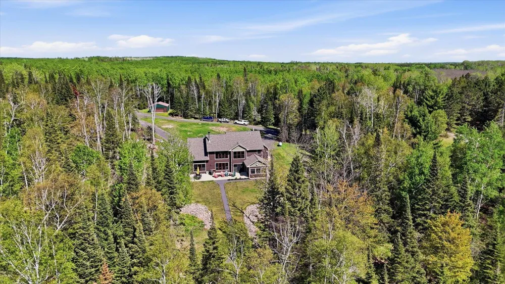 11679 Lakeshore Drive Nashwauk, MN 55769