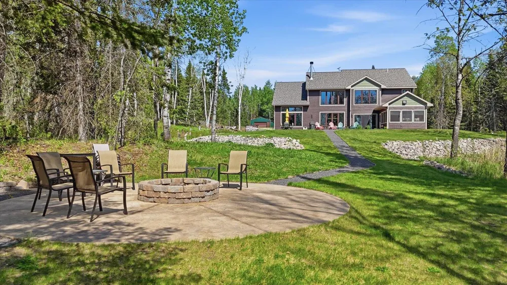 11679 Lakeshore Drive Nashwauk, MN 55769