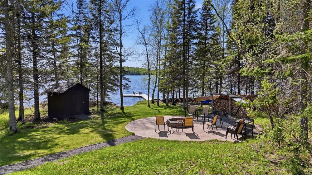 11679 Lakeshore Drive Nashwauk, MN 55769