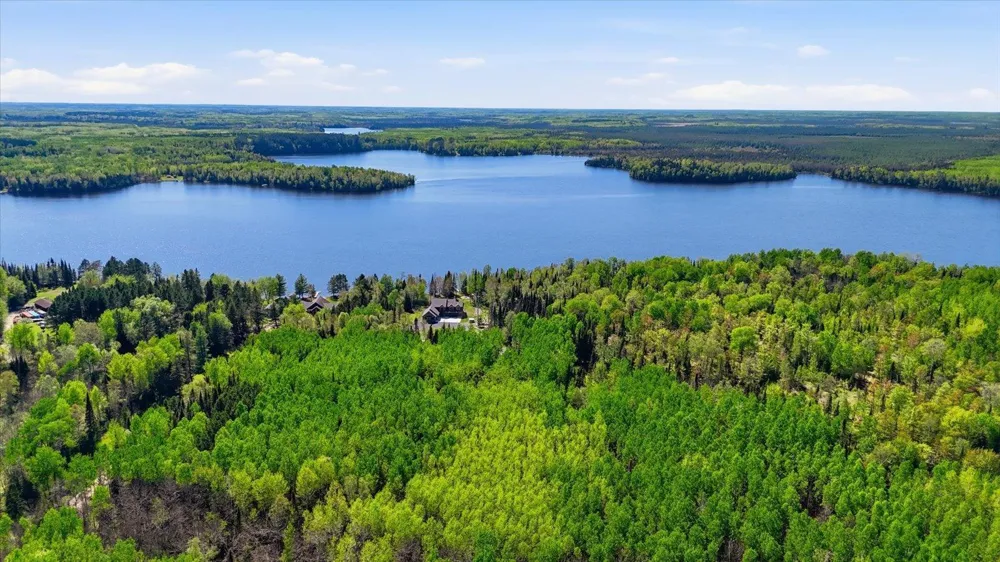 11679 Lakeshore Drive Nashwauk, MN 55769