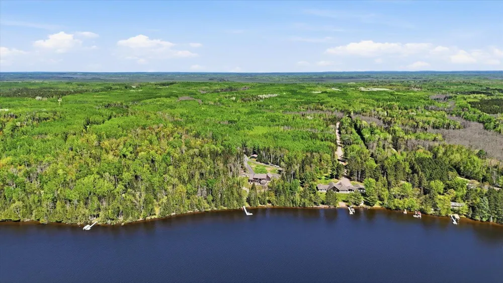 11679 Lakeshore Drive Nashwauk, MN 55769