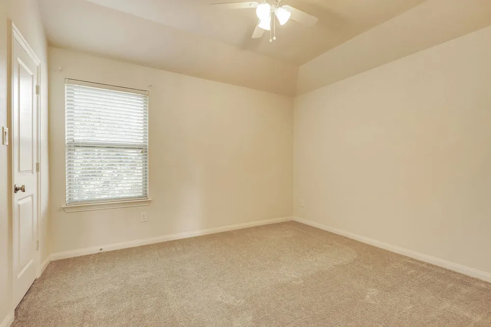 153 Crescent Heights Drive Georgetown, TX 78628
