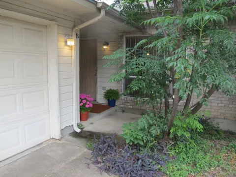 902 Quartz Court #B
