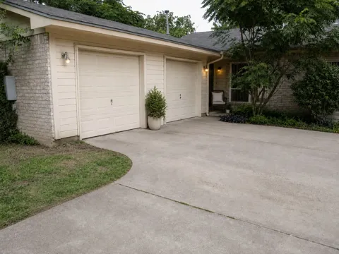 902 Quartz Court #B