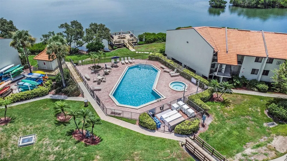 1515 PINELLAS BAYWAY S #26 St Petersburg, FL 33715