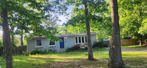 273 Cedar Road W