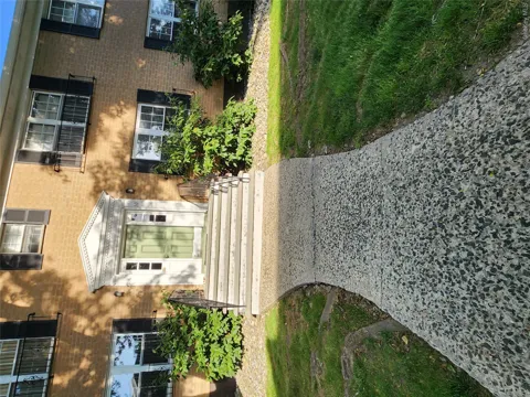 10 Somerset Drive #26K