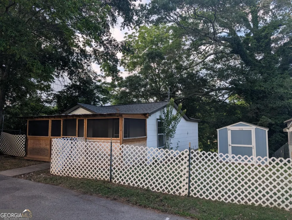 128 Branch ST Toccoa, GA 30577