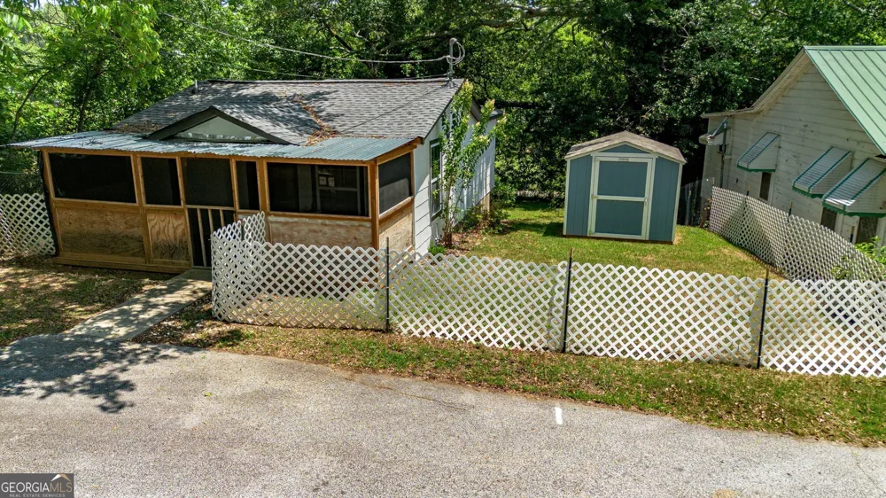 128 Branch ST Toccoa, GA 30577