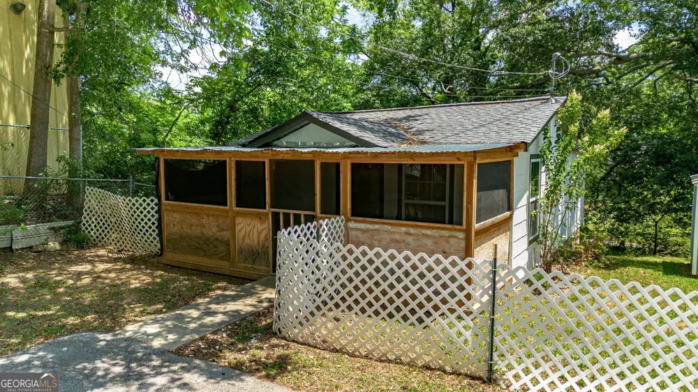 128 Branch ST Toccoa, GA 30577