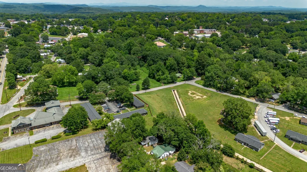 128 Branch ST Toccoa, GA 30577