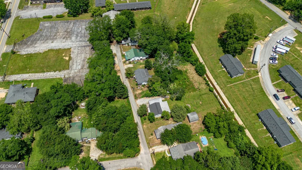 128 Branch ST Toccoa, GA 30577