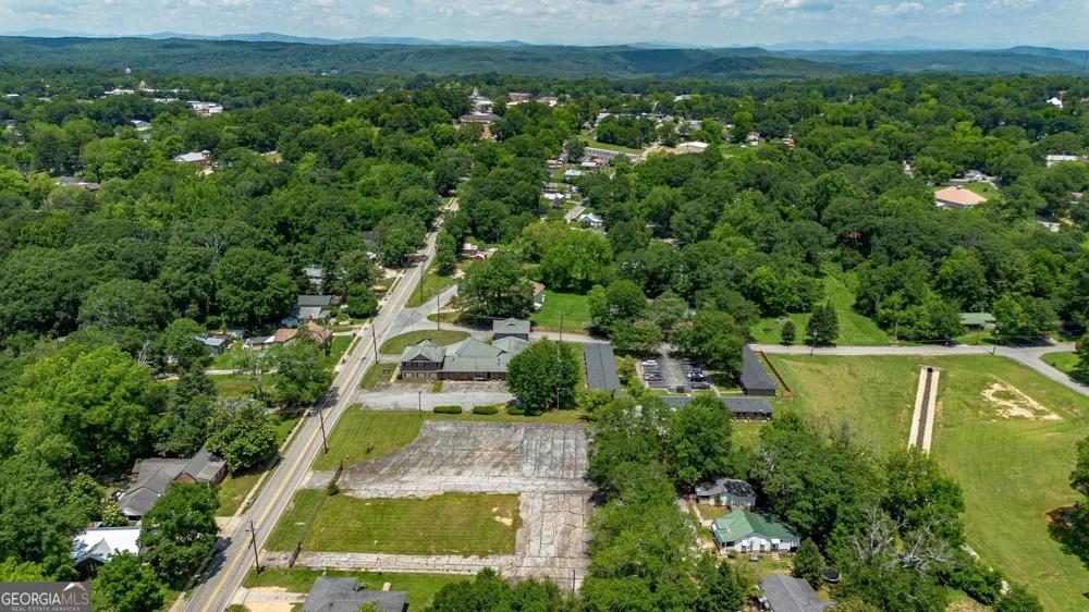 128 Branch ST Toccoa, GA 30577