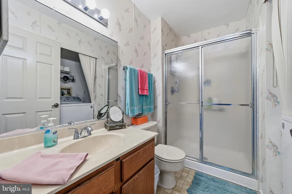 9 PATRICK HENRY COURT Monroe Township, NJ 08831